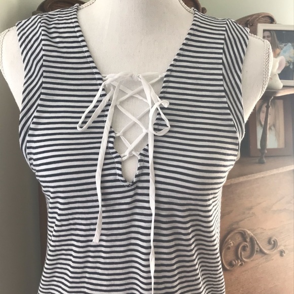 ⭐️5/$20 SPLENDID Women’s Tank SZ XS - Picture 2 of 3